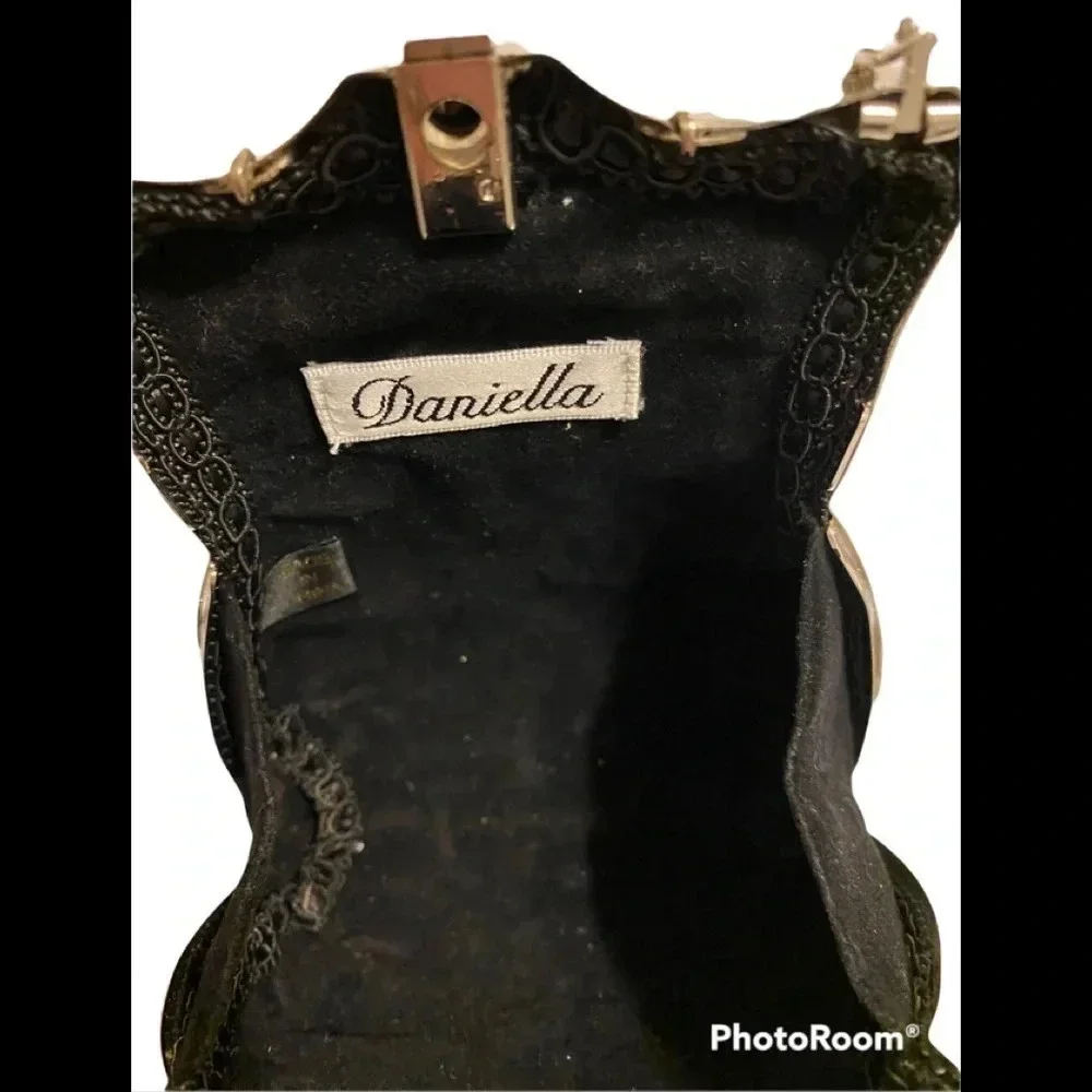 Daniella Minaudierie Purse Metal Hard Case Clutch